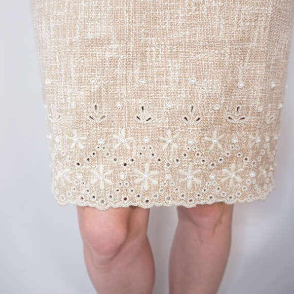 481. VALENTINO Tan Tweed Flax Skirt Beaded Embroidered Size 8 - Picture 7 of 8